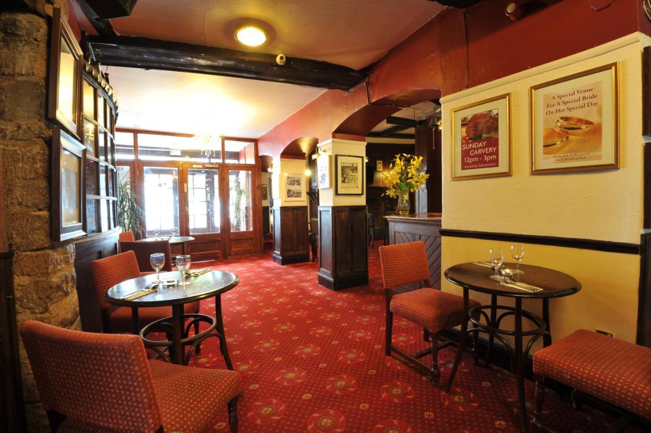 Crown Hotel Brackley Buitenkant foto