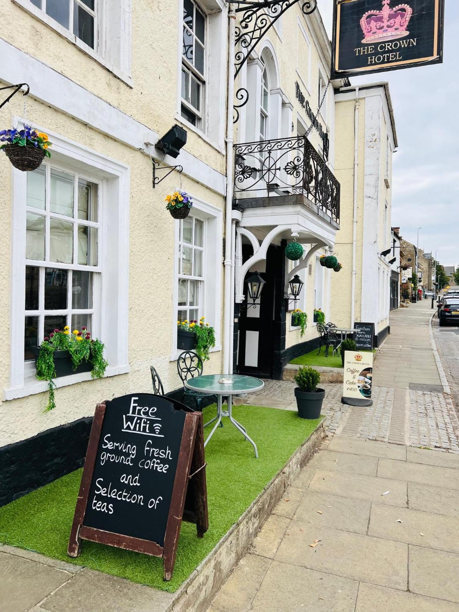 Crown Hotel Brackley Buitenkant foto